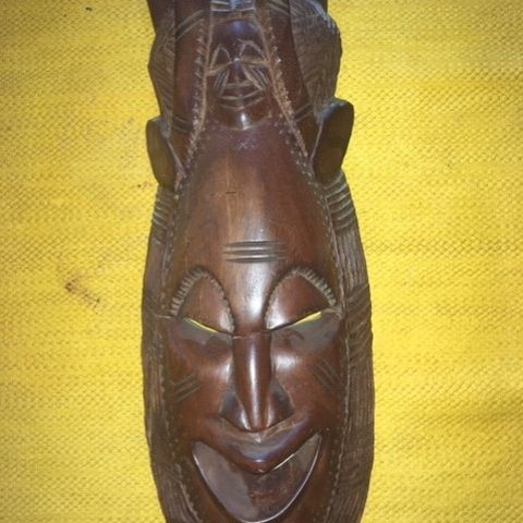 Asiatisk Stamme Maske fra -70 Tallet Håndlaget - Tykk og Solid - Orginal