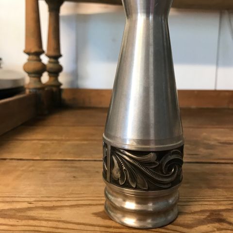 Vase i H norsk tinn Pewter 17 cm høy