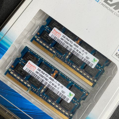 2 x 2GB 2Rx8 PC3 - RAM memory