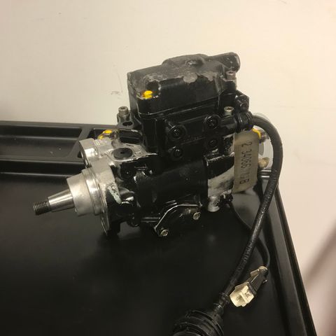 Dieselpumpe Mercruiser 2,8.