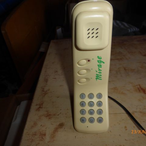 Telefon