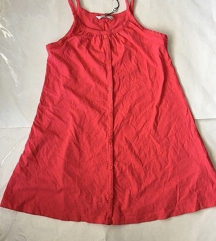 Ny singlet av bomull med merkelapp, str 146, kr 40.