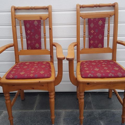 2 stk fine Aannø stol til salgs.