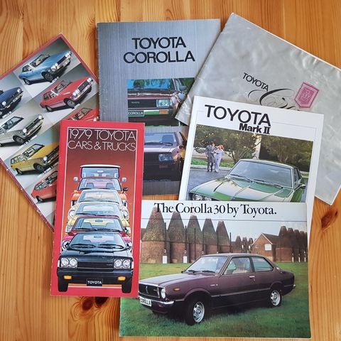 Brosjyre Toyota 80 tallet
