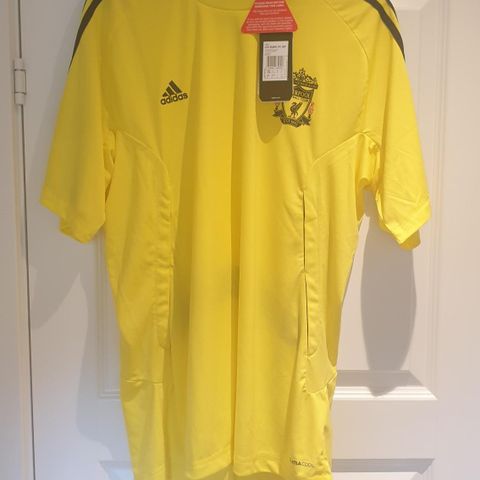 Liverpool Adidas treningstrøye XL med tags.