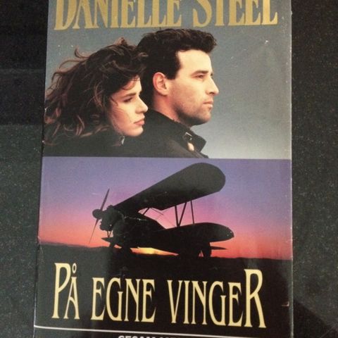 Bok På egne vinger av Danielle Steel