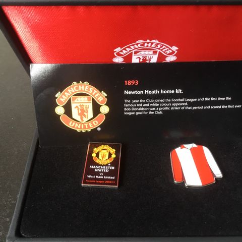 Manchester United kamp pins 