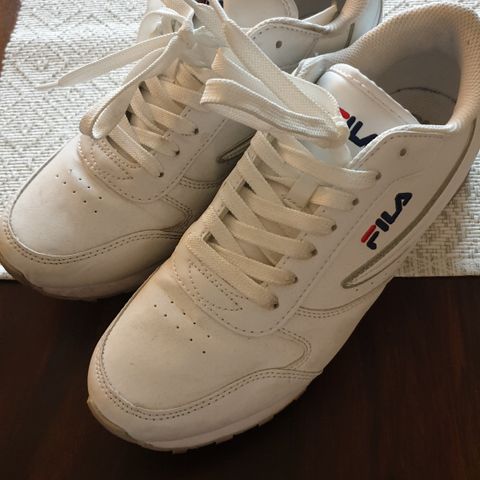 Fila sneakers