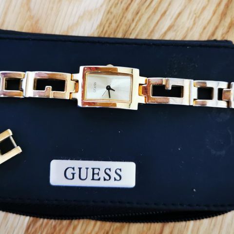 Ny pris Lekkert Guess dameur ( gullfarget) 