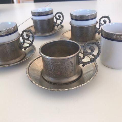 Mokka/ Cappuccino/ kaffe kopper med tinn til salgs