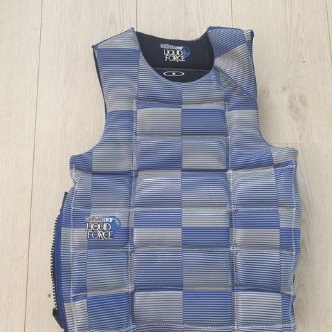 Liquid Force vest