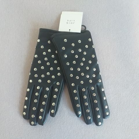 New ZARA faux leather studded gloves