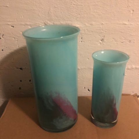 To fine kunst vaser