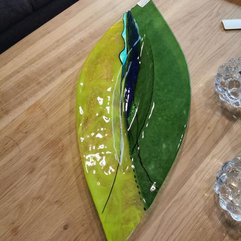 Stort Høie glassfat fra Inderøy selges