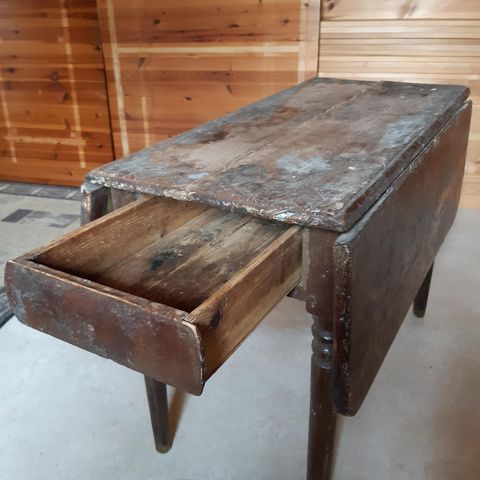 Antikk klaffebord