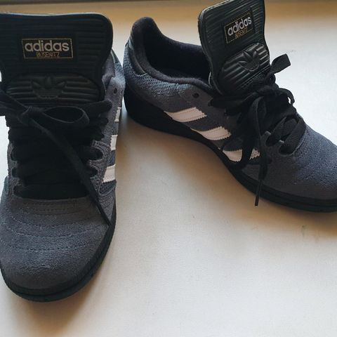 Adidas sneakers str.37