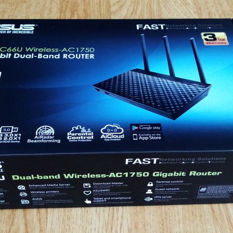 Ubrukt ASUS RT-AC66U wireless-AC1750, gigabit dual-band ROUTER.