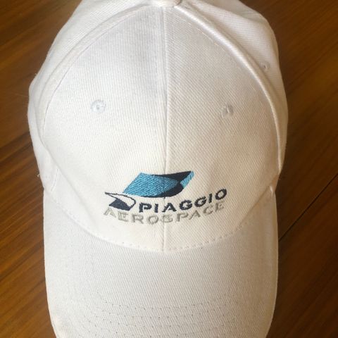 Pilot / Fly caps.