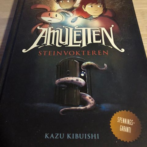 Amuletten del 1 av Kazu Kibuishi til salgs.