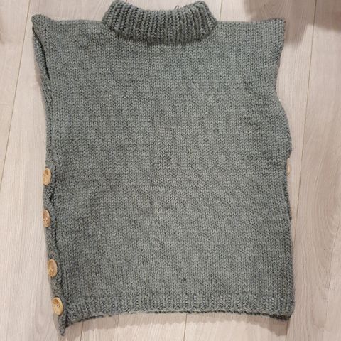 Ullvest/ hjemmestrikket vest