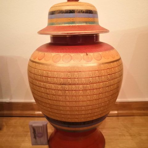 Keramikk urne