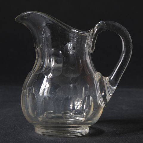 Hadeland glass, gammel fløtemugge Freia fra 1883.