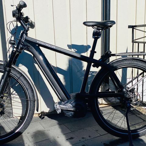 RESERVERT    RIESE & MÜLLER CHARGER GH VARIO