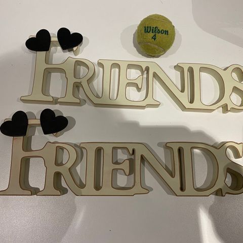 3 fine Friends pynte-skilt selges billig da ikke i bruk