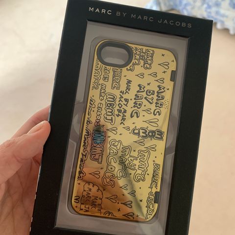 Marc Jacobs iPhone 5/ 5s cover i gull med speil