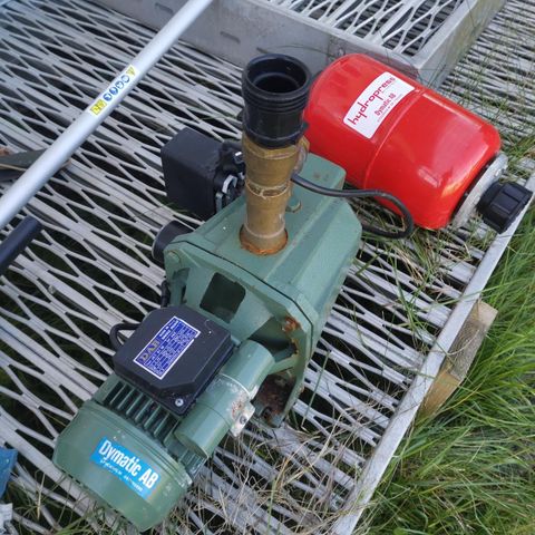 Dymatic AB. Sirkulasjons pumpe/vannpumpe