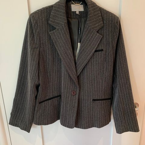 Fin blazer / dressjakke til dame