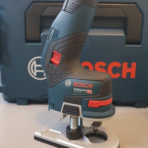 Utleie: Bosch 12V fres