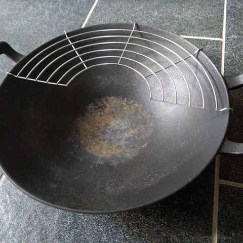 Støpejern wokpanne Ø:30,5cm