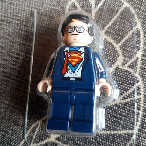 Clark Kent minifigur