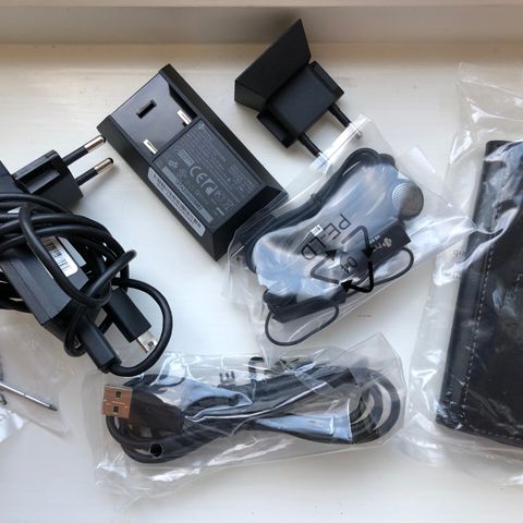 Mobil - HTC lader, ørepropper, headset, deksel, penn og kabel - reservedeler