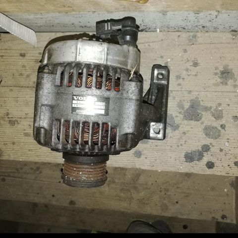 Volvo v40 dynamo