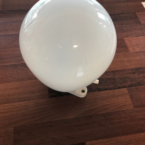 Tak eller vegg lampe fra ELKO nr 1104.Obs kun kuppel!!