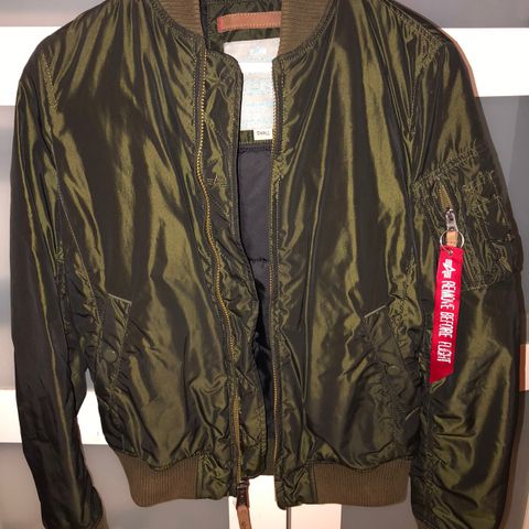 ALPHA INDUSTRIES bomber