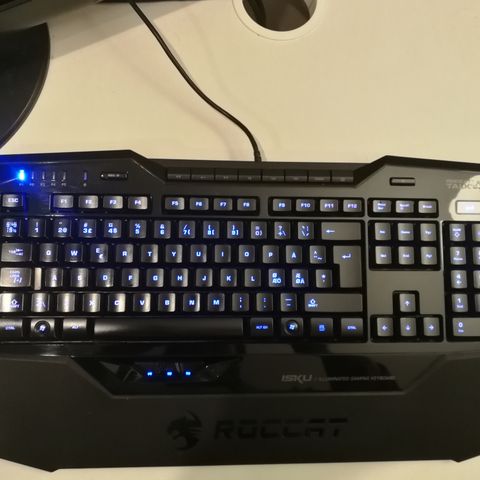 Roccat Isku Illuminated Tastatur