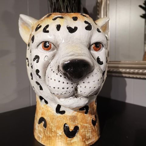 Cheetah vase stor