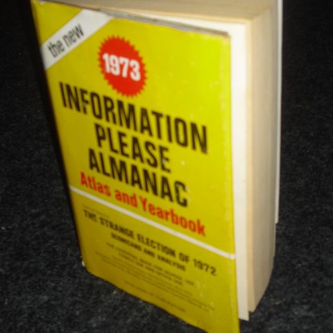 Atlas årbok 1973 selges. GI BUD !!!