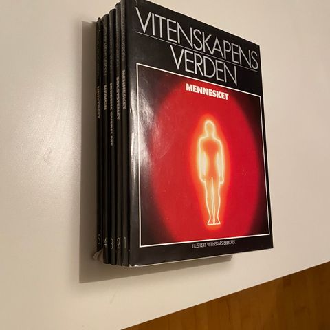 5 bind fra illustrert vitenskaps bibliotek; Vitenskapens verden.