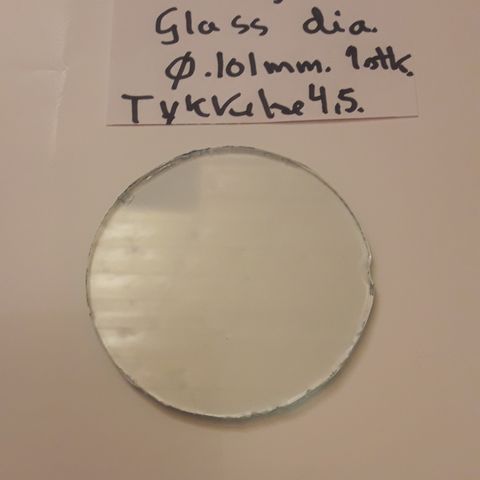 -  Ko øyer:  Bare glasset. 7 stk. glass i forskjellige dimensjoner