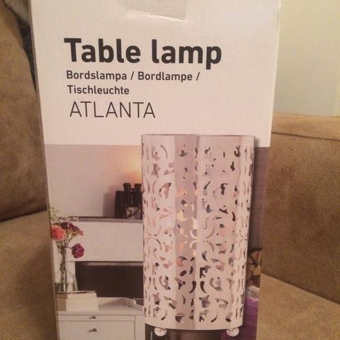 Ny bordlampe ATLANTA selges