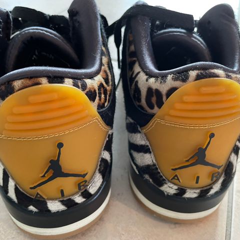 Air Jordan 3 Retro SE Animal Instinct Limited Edition  str 40