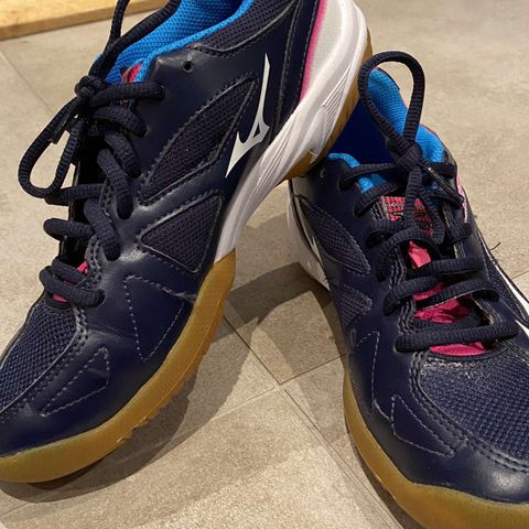 Mizuno lightening star Z3 Jr Blå/Rosa 3 str 36