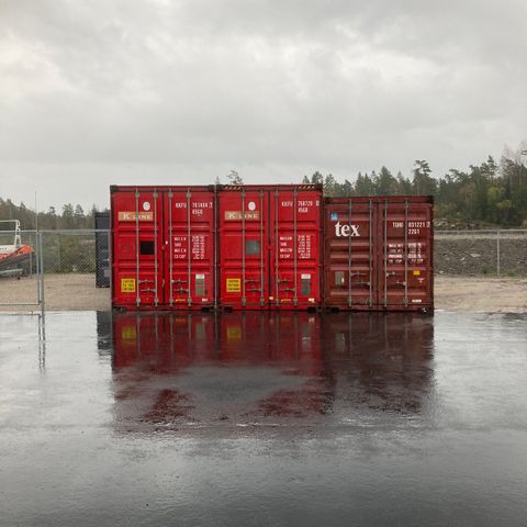 Lager plass i container til leie i Sarpsborg.