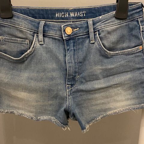 High waist shorts