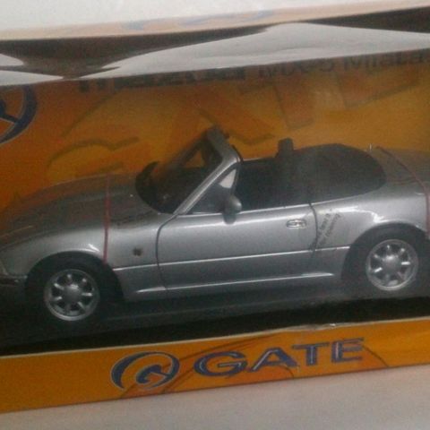 Mazda MX-5 Miata  1/18