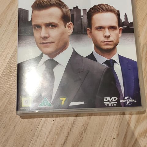 Suits Sesong 5 - DVD